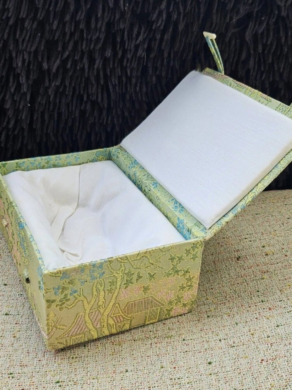 Vintage Gift Box Handmade Jewelry Box Green Satin Gift Box - Picture 3 of 11